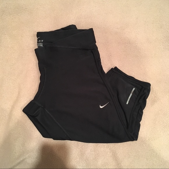 nike running capris with pocket